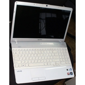 Ноутбук Sony Vaio VPCEB3E1R (Intel Pentium P6100 (2x2.0Ghz) /4096Mb DDR3 /320Gb /Radeon HD5470 /15.5" TFT 1366x768) - Назрань